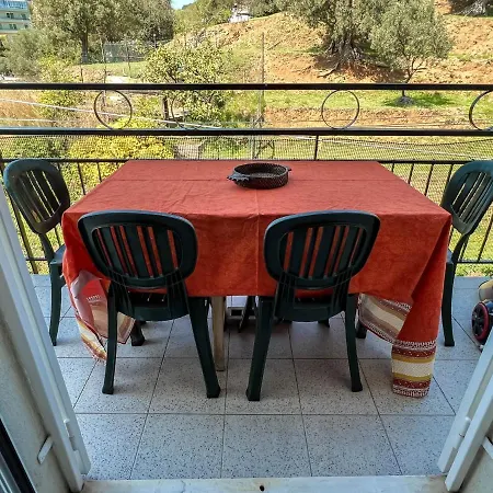 Apartamento Bilocale Zona Piani Di Celle Celle Ligure