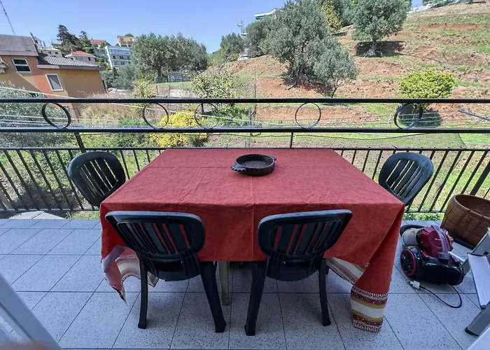 Bilocale Zona Piani Di Celle * Celle Ligure