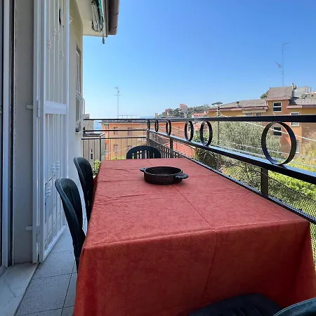 Bilocale Zona Piani Di Celle アパート